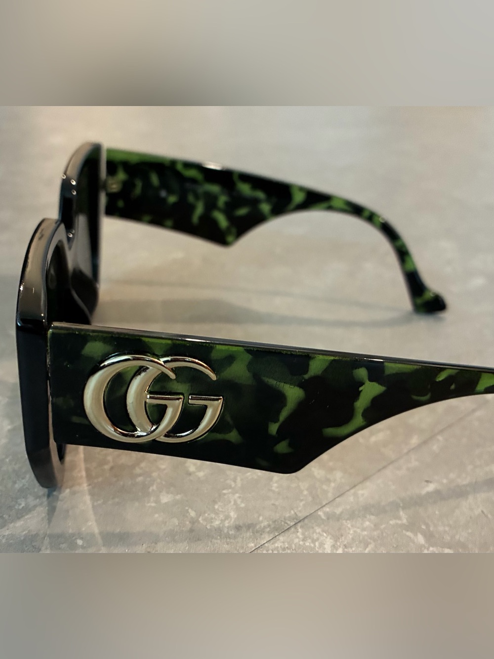 New Luxury Designer Like Green and Black Tortoise Shell Sunglasses